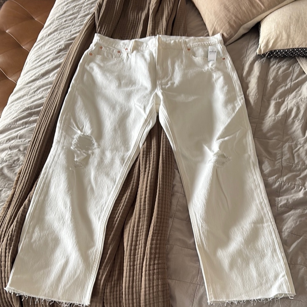 NWT Gap off-white jeans